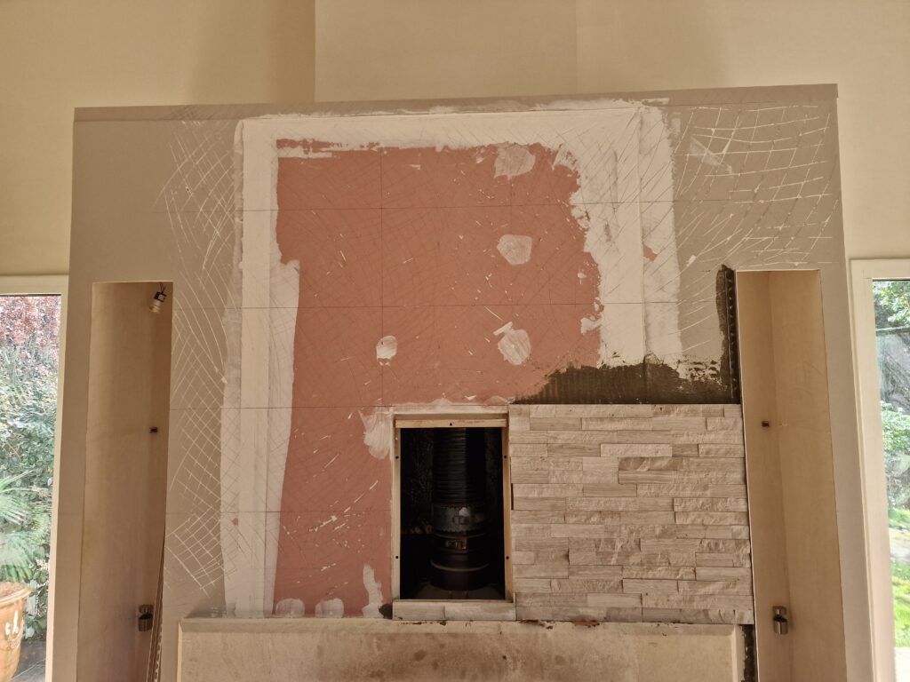 Parrement d'une cheminé Avant